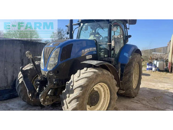 Traktori NEW HOLLAND T7.200