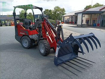 Minikuormaaja Schäffer 2028: kuva Minikuormaaja Schäffer 2028