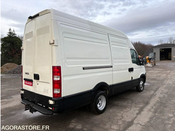 Pakettiauto IVECO 180cv de 2011: kuva Pakettiauto IVECO 180cv de 2011
