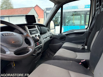 Pakettiauto IVECO 180cv de 2011: kuva Pakettiauto IVECO 180cv de 2011