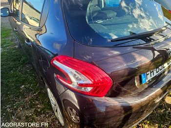 Henkilöauto PEUGEOT