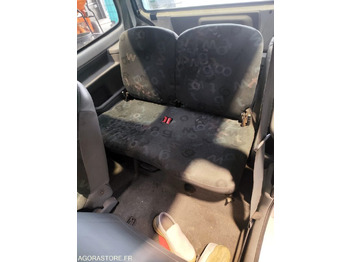 Henkilöauto RENAULT