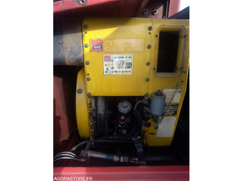 Ilmakompressori Remorque compresseur Bauer: kuva Ilmakompressori Remorque compresseur Bauer Ilmakompressori Remorque compresseur Bauer: kuva Ilmakompressori Remorque compresseur Bauer