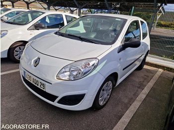 Henkilöauto RENAULT