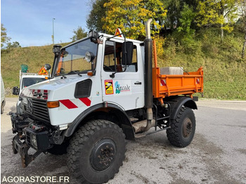 Kuorma-auto UNIMOG