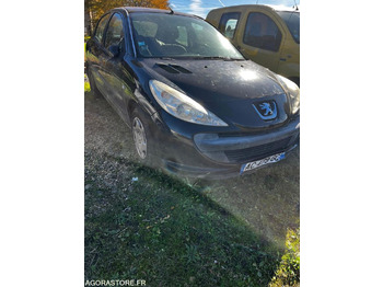 Henkilöauto PEUGEOT
