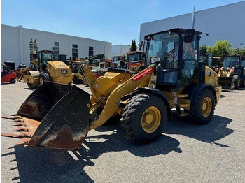 Pyöräkuormaaja CAT 908: kuva Pyöräkuormaaja CAT 908