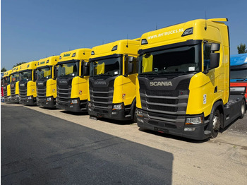 Vetopöytäauto SCANIA S 450