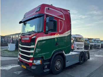 Vetopöytäauto SCANIA S 500