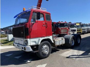 Vetopöytäauto VOLVO F89