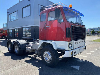 Vetopöytäauto Volvo F 89 6X2 - F89TURBO6: kuva Vetopöytäauto Volvo F 89 6X2 - F89TURBO6