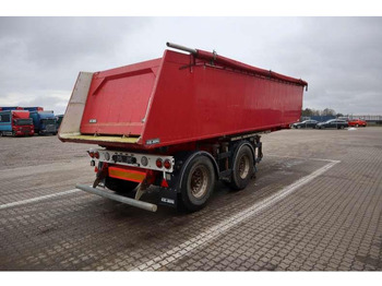 Leasing KEL-BERG 23 m³ KEL-BERG 23 m³: kuva Leasing KEL-BERG 23 m³ KEL-BERG 23 m³ Leasing KEL-BERG 23 m³ KEL-BERG 23 m³: kuva Leasing KEL-BERG 23 m³ KEL-BERG 23 m³