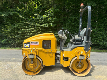Minijyrä CATERPILLAR