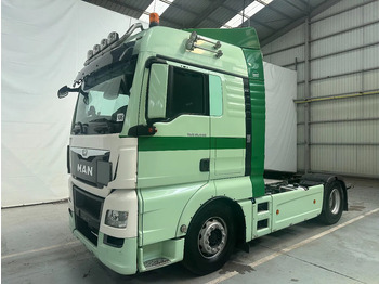 Vetopöytäauto MAN TGX 18.440