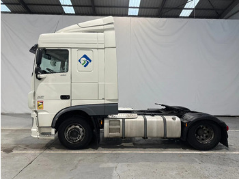 Vetopöytäauto DAF XF 106.460 Spacecab: kuva Vetopöytäauto DAF XF 106.460 Spacecab
