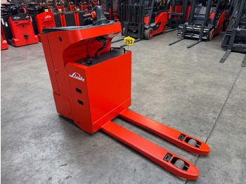 Vastapainotrukki 13/2024 SERVICE +UVV 10/2026 LINDE T20SF 2.000KG PALLET TRUCK ANT STACKER 3.098 HOURS: kuva Vastapainotrukki 13/2024 SERVICE +UVV 10/2026 LINDE T20SF 2.000KG PALLET TRUCK ANT STACKER 3.098 HOURS Vastapainotrukki 13/2024 SERVICE +UVV 10/2026 LINDE T20SF 2.000KG PALLET TRUCK ANT STACKER 3.098 HOURS: kuva Vastapainotrukki 13/2024 SERVICE +UVV 10/2026 LINDE T20SF 2.000KG PALLET TRUCK ANT STACKER 3.098 HOURS