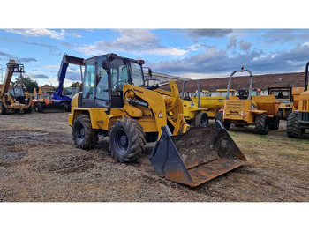 Pyöräkuormaaja AHLMANN