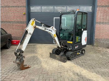 Minikuormaaja BOBCAT E17