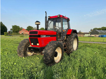 Traktori CASE IH 1455XL