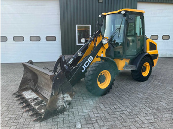 Pyöräkuormaaja JCB 406