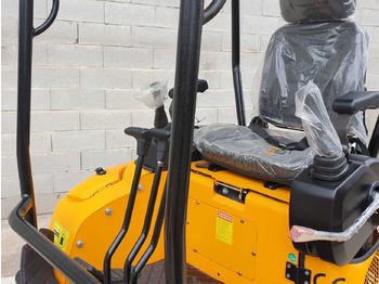 Minikuormaaja JPC HT18 MINI EXCAVATOR: kuva Minikuormaaja JPC HT18 MINI EXCAVATOR
