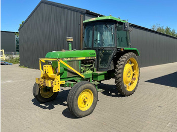 Traktori JOHN DEERE 1640
