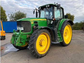 Traktori JOHN DEERE 6830