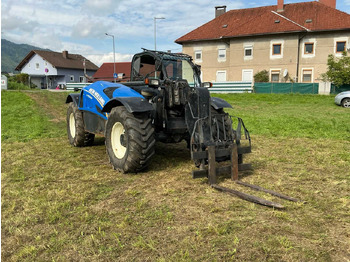 Liukuohjattu kuormaaja NEW HOLLAND