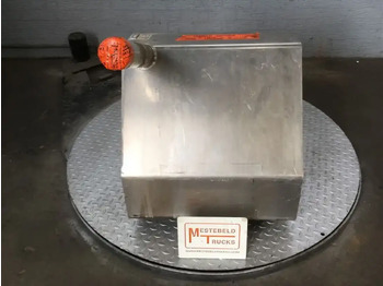 Polttoainetankki