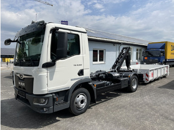 Koukkulava kuorma-auto MAN TGL 12.250