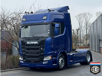 Vetopöytäauto SCANIA R 500