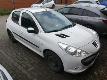Henkilöauto PEUGEOT