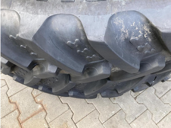 Rengas - Maatalouskoneet BKT 320/90R54: kuva Rengas - Maatalouskoneet BKT 320/90R54