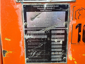 Ilmakompressori Compair C100 Mercedes OM 364 A 10.5 m3 / min 77 kW 7 Bar Silent Diesel  Compressor: kuva Ilmakompressori Compair C100 Mercedes OM 364 A 10.5 m3 / min 77 kW 7 Bar Silent Diesel  Compressor