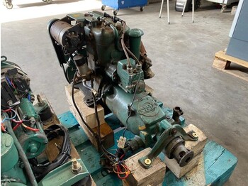 Moottori Volvo Penta C-10 Marine 10 PK Benzine motor met keerkoppeling: kuva Moottori Volvo Penta C-10 Marine 10 PK Benzine motor met keerkoppeling