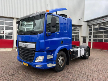 Vetopöytäauto DAF CF 400