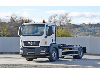 Koukkulava kuorma-auto MAN TGS 18.320