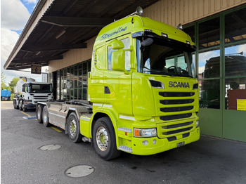 Koukkulava kuorma-auto SCANIA R 490