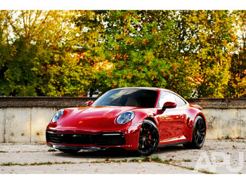 Henkilöauto PORSCHE