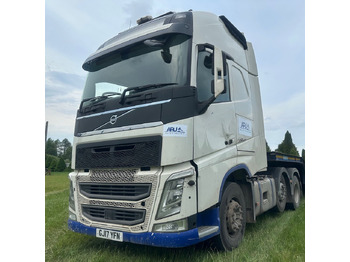 Vetopöytäauto VOLVO FH 500