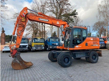 Pyöräalustainen kaivinkone DOOSAN DX160W-3