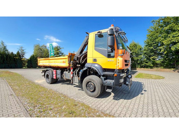 Kippiauto kuorma-auto IVECO Trakker