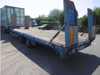 Apuvaunu perävaunu KAISER