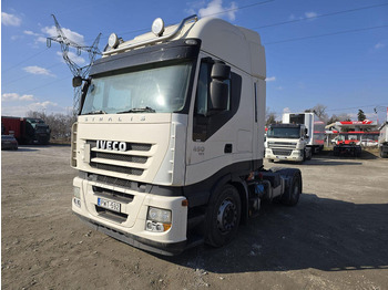 Vetopöytäauto IVECO Stralis 450