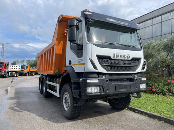 Kippiauto kuorma-auto IVECO Trakker
