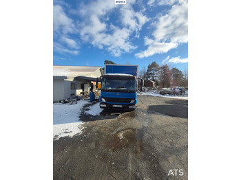 Umpikori kuorma-auto Mercedes 818: kuva Umpikori kuorma-auto Mercedes 818