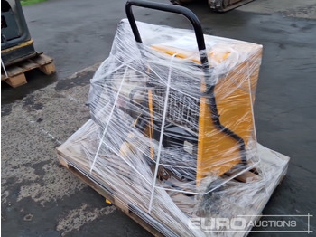 Tärylevy Dynapac LF100: kuva Tärylevy Dynapac LF100 Tärylevy Dynapac LF100: kuva Tärylevy Dynapac LF100