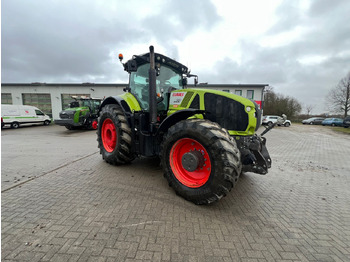 Traktori CLAAS Axion 930