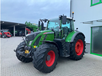 Traktori FENDT 724 Vario