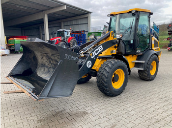 Kuormaaja JCB 409